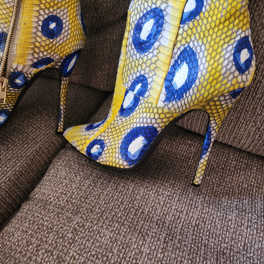 London Trash Yellow and Blue Snakeskin Knee-High Heeled Boots - Picture 2 of 9